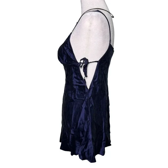 Sold - Picture 3 of 8